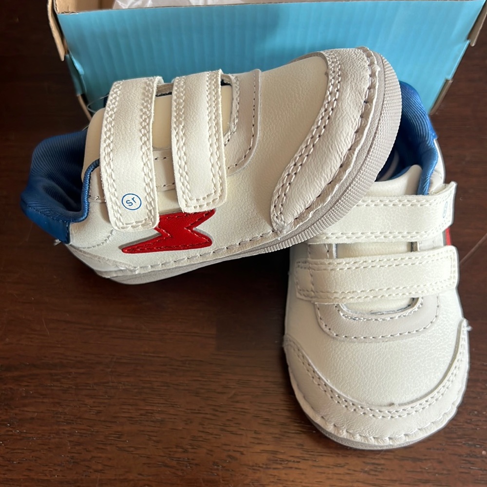 Brand new Stride Rite sneakers size 4.5